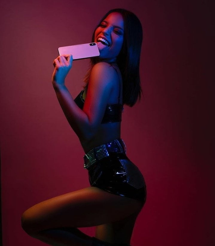 Emi mernes
 #92588217