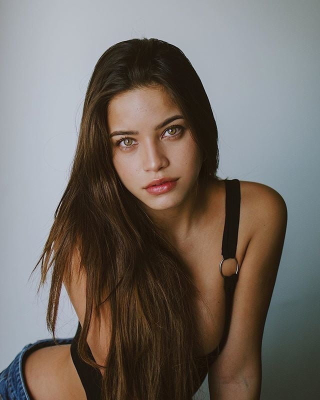 Emi mernes
 #92588260