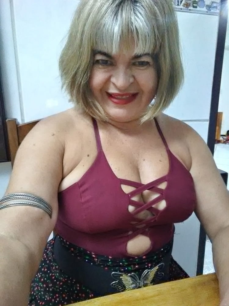 Valdelia de barros da rocha ... faceb
 #104045039