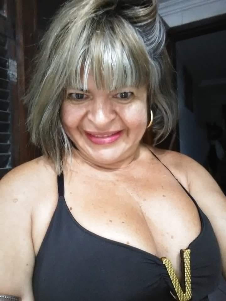 Valdelia de barros da rocha ... faceb
 #104045043