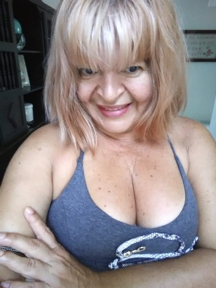 Valdelia de barros da rocha ... faceb
 #104045045