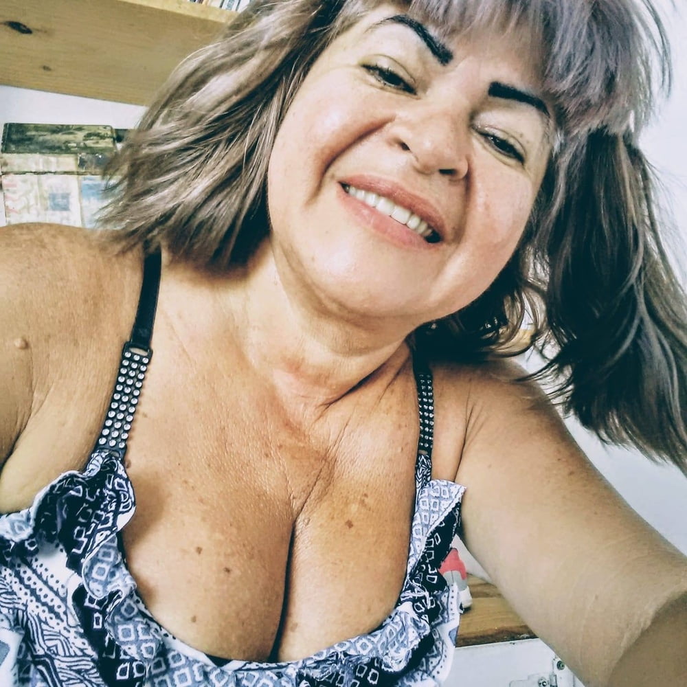 Valdelia de barros da rocha ... faceb
 #104045057