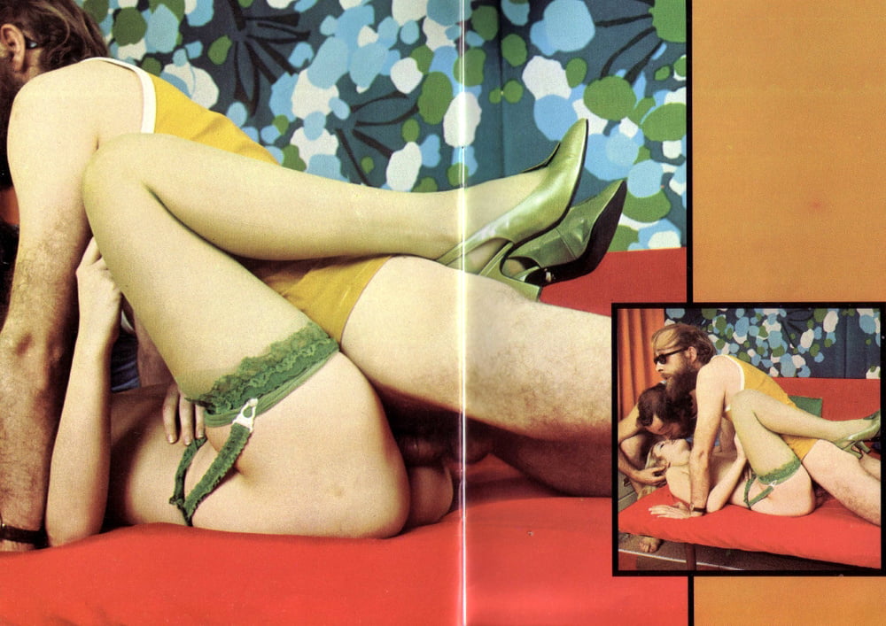 PHOTONOVELA - Intercourse in Colors 22 - 1970 #106337278