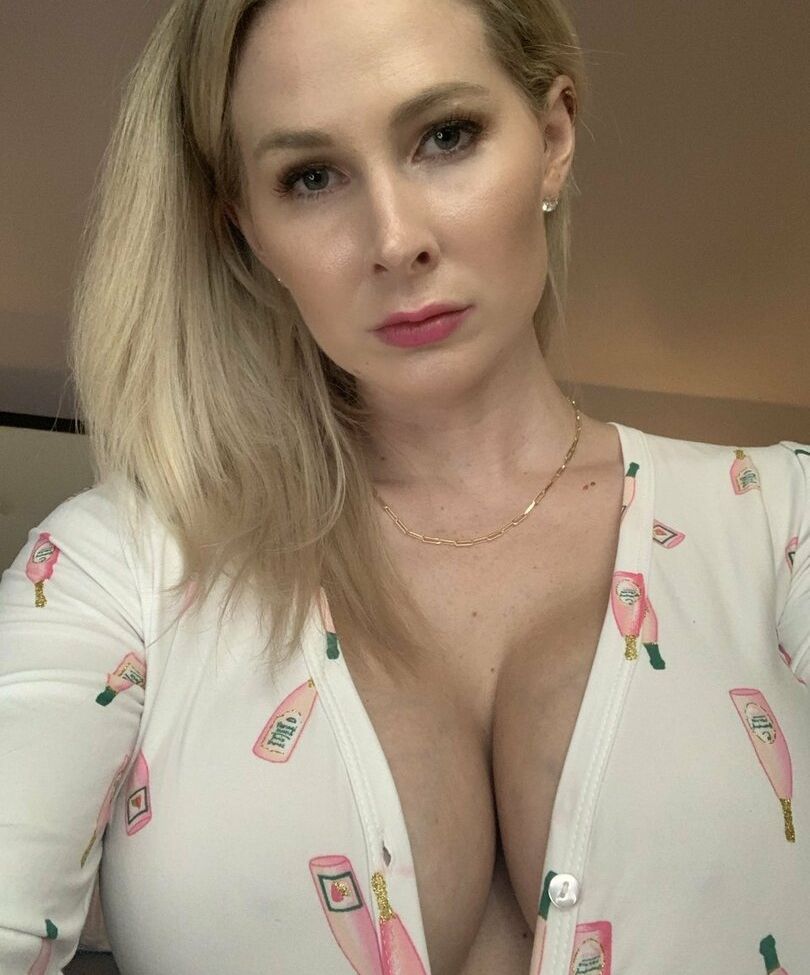 Goddess Amanda nude #108911449