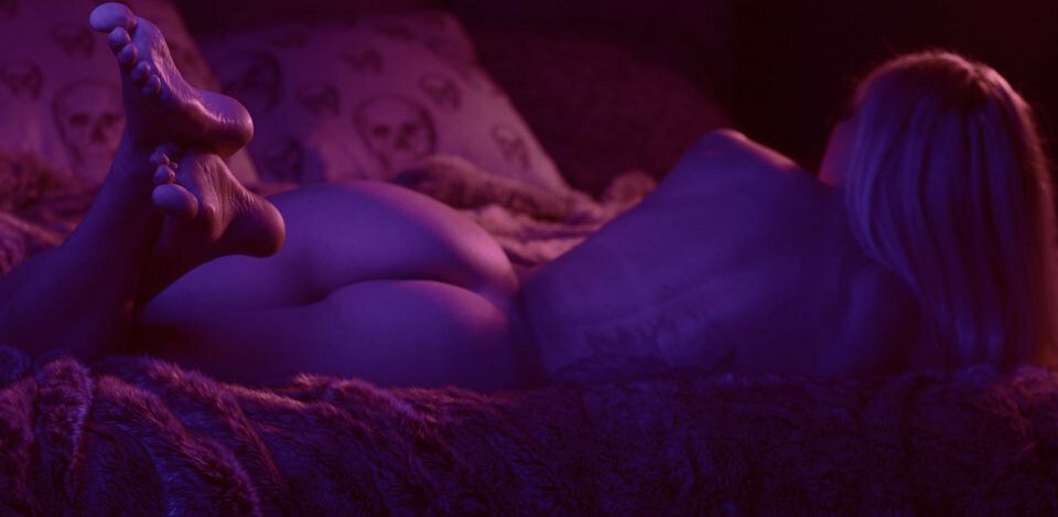 Goddess Amanda nude #108911556