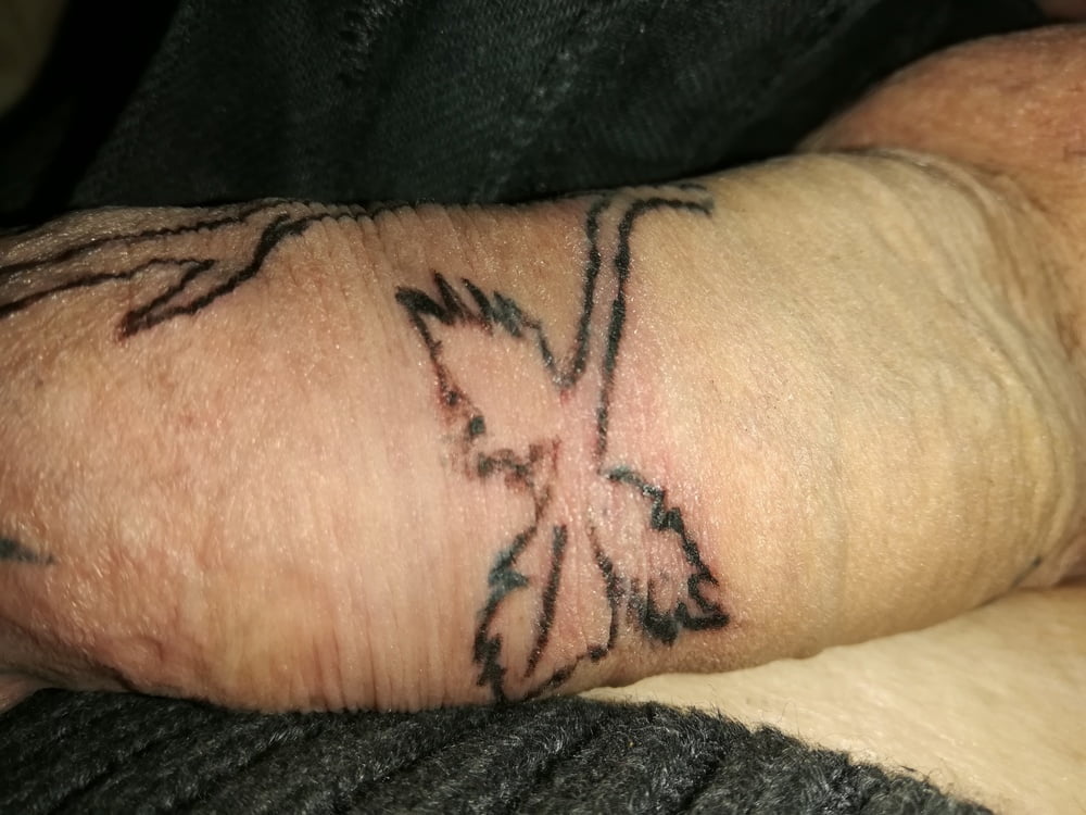 Tätowierter Schwanz
 #93195339