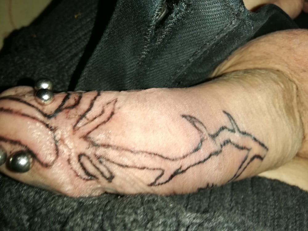 Tätowierter Schwanz
 #93195342