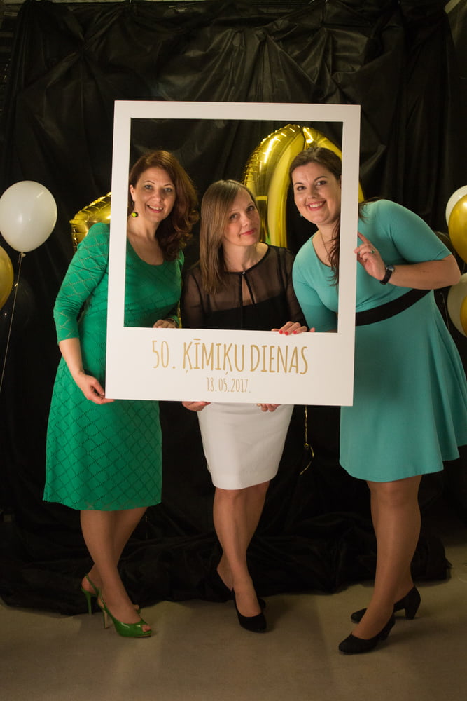 Pantimedias para el baile de graduación
 #97811796