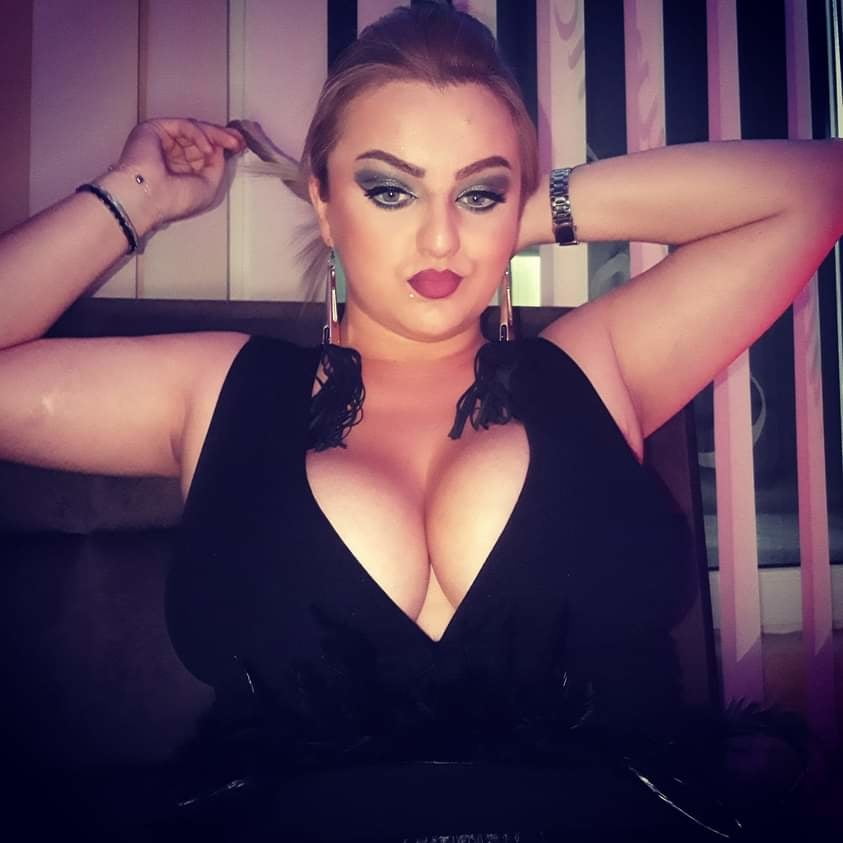 フィフィ
 #98040884