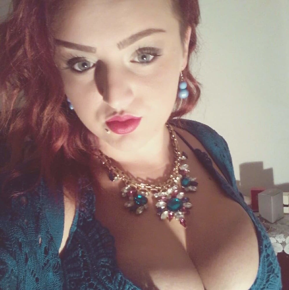 フィフィ
 #98040942