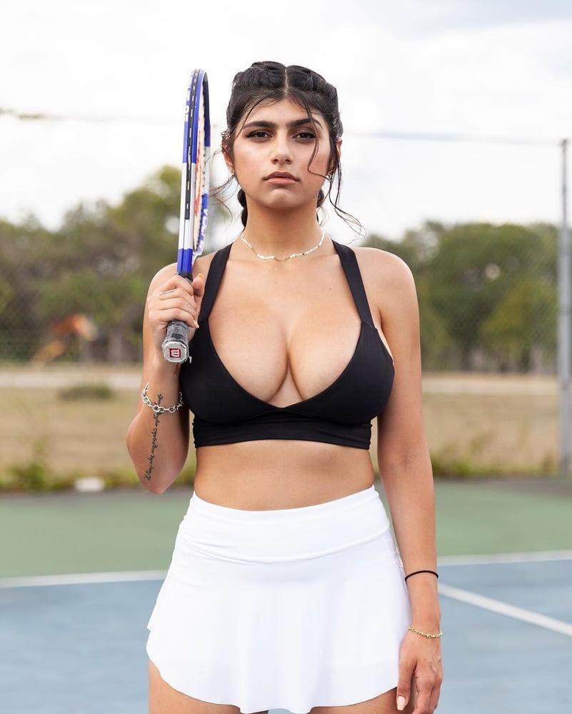 Mia khalifa
 #97410076