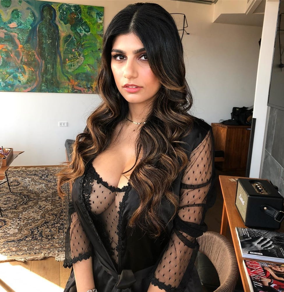 Mia khalifa
 #97410079