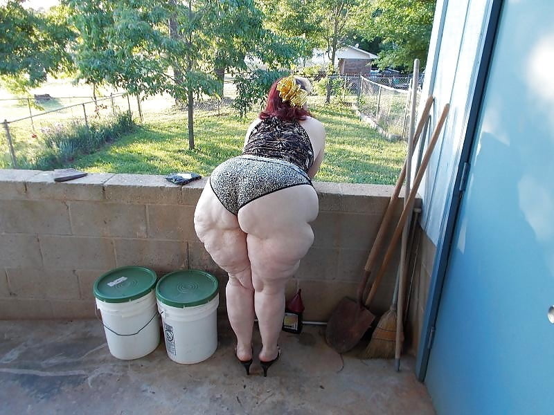 Asses I would bust a nut over #102132136