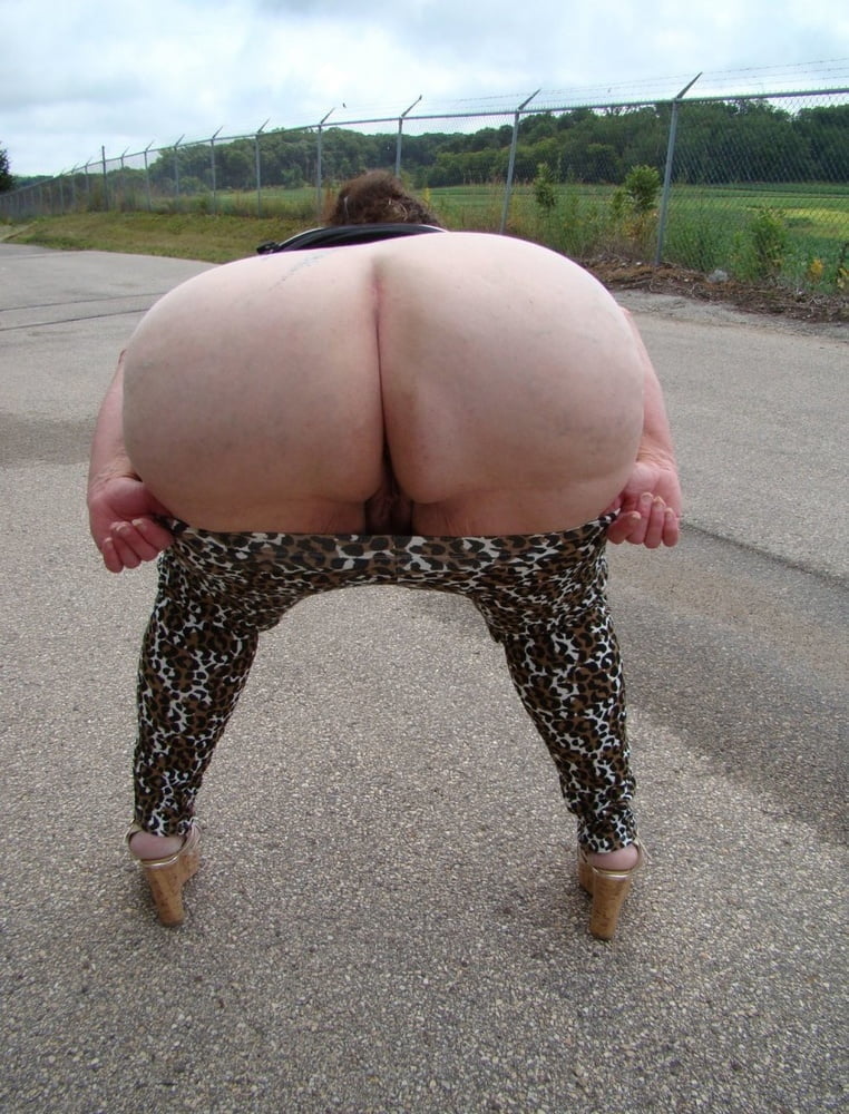 Asses I would bust a nut over #102132862