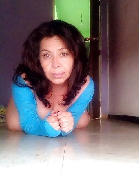 madura sabrosa #81089303