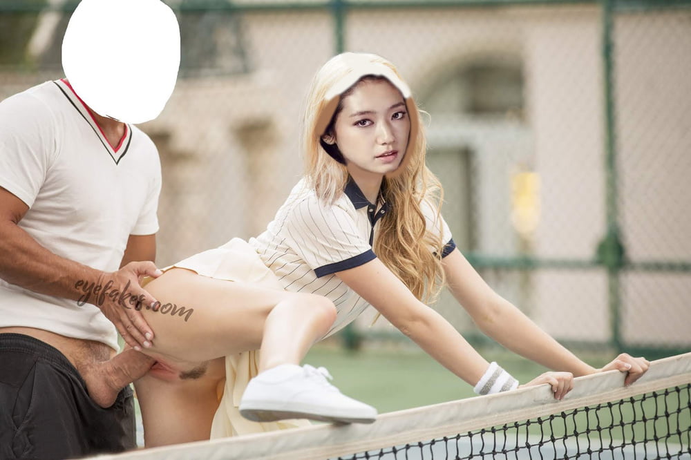 Park Shin-hye Lesson sex Gets in Tennis Stadium #102357224