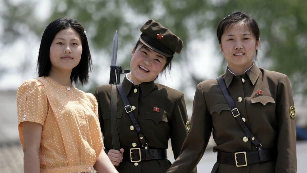 Heiße nordkoreanische Mädchen! 4
 #90738568