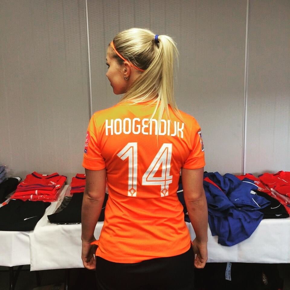 オランダのサッカー選手（oranje leeuwin）anouk hoogendijk
 #90748401
