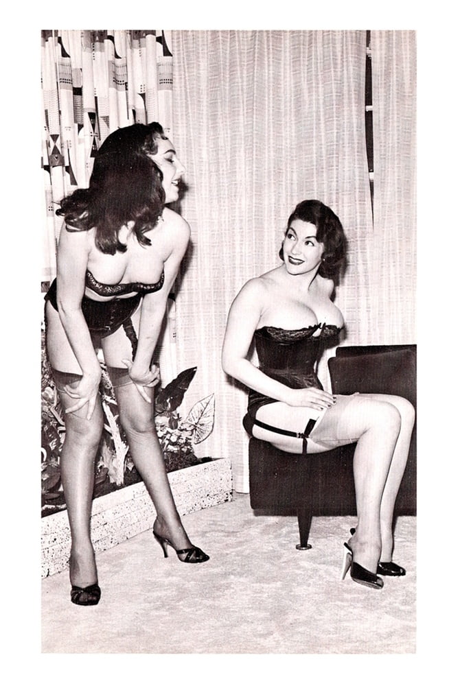 MAGAZINE - Mistress in Satin - Diane Kaye - 1960&#039;S #105887980