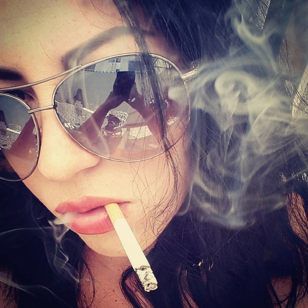 Chicas fumadoras de instagram y tumblr
 #100911895