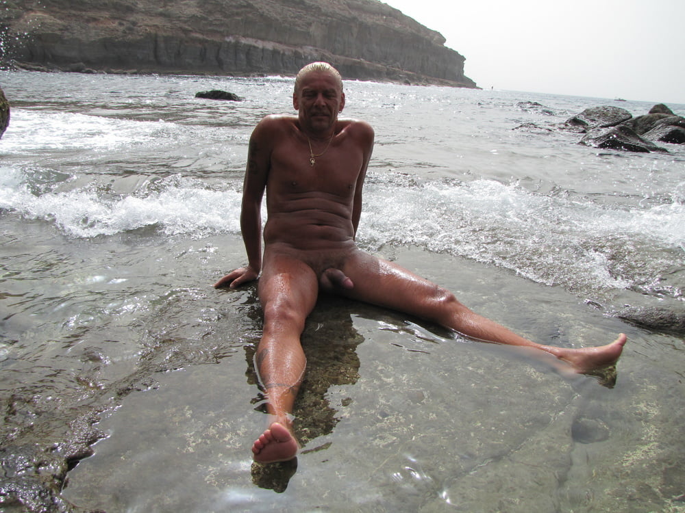 ¡Scharfes vom fkk-strand !
 #81091078