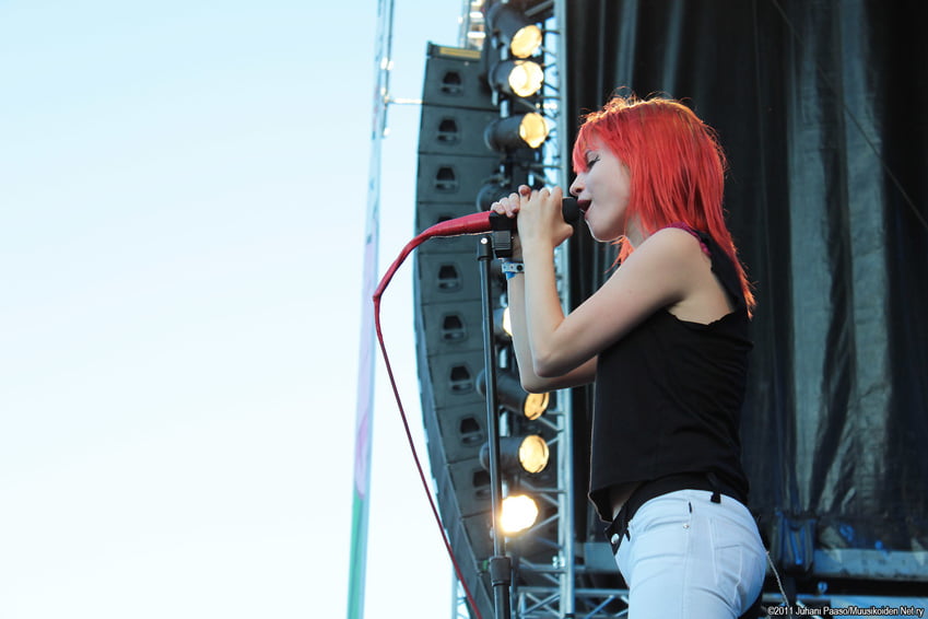 Hayley williams mi dà momenti difficili!
 #104968652