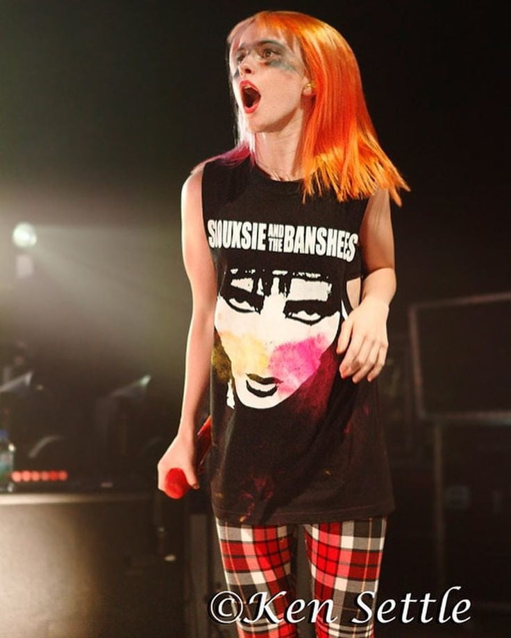 Hayley Williams gives me hard times! #104968701
