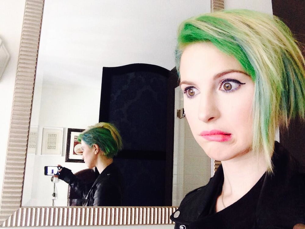 Hayley williams me donne du fil à retordre !
 #104968719