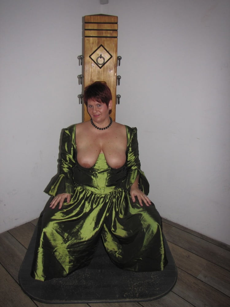 I pose in the green, Cupless Dress #91483433