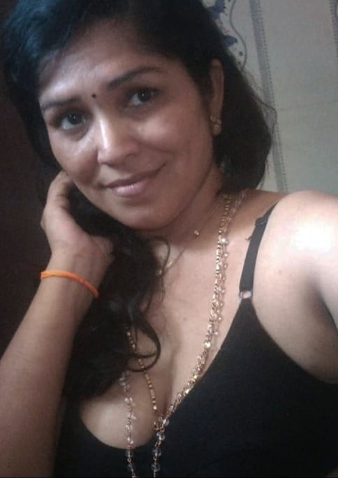 Desi Bhabi hot and Nude Selfies for BF #90236433
