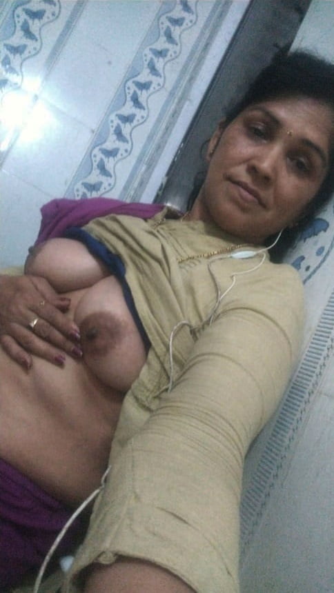Desi Bhabi hot and Nude Selfies for BF #90236500