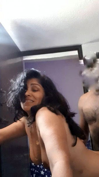 Desi bhabi heiß und nackt selfies für bf
 #90236527