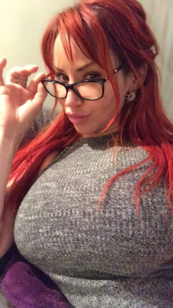 Bianca - reginetta del lattice con i capelli rossi
 #99019210