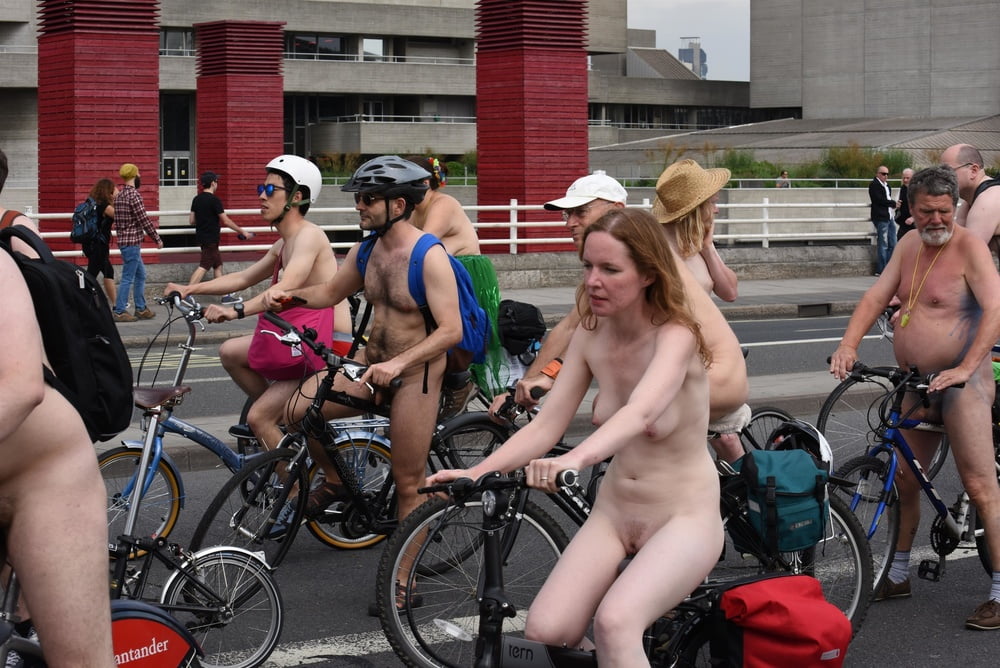 そばかすのある赤毛 ロンドン 2016 wnbr world naked bike ride
 #96562128
