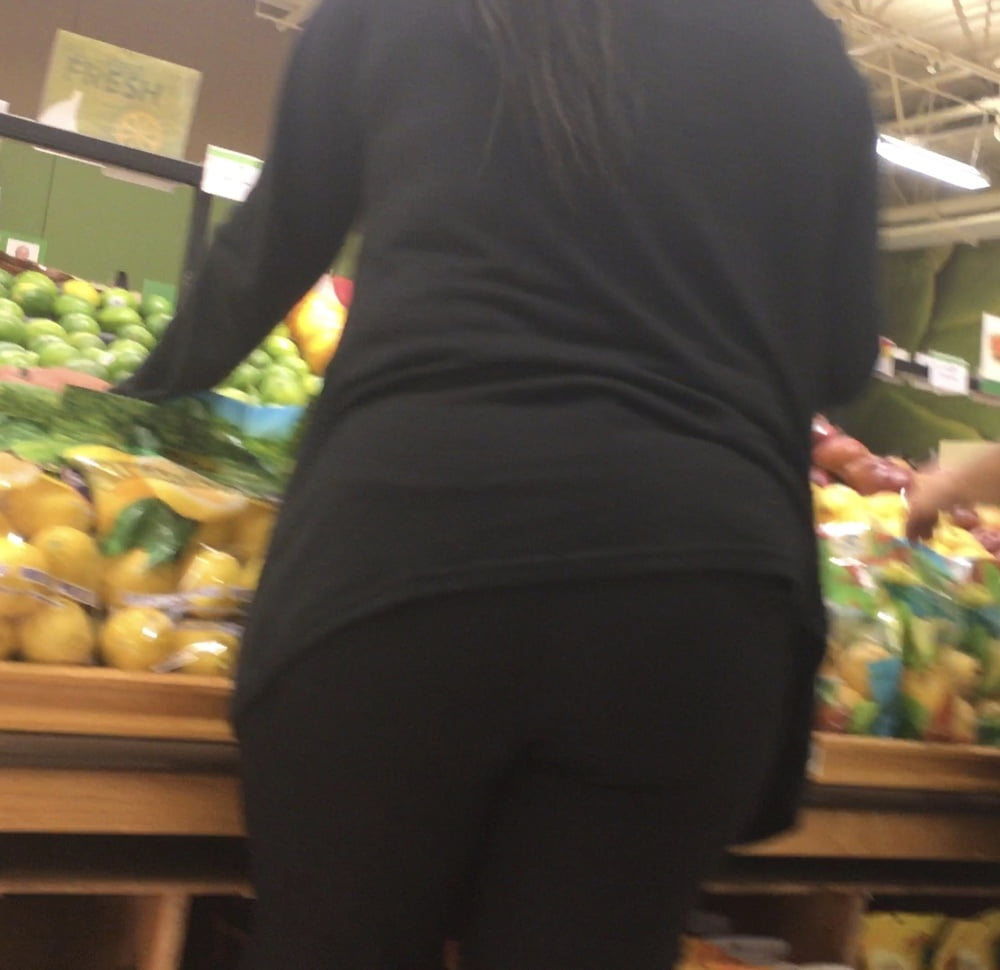 Grocery store babe in tight spandex #92886466