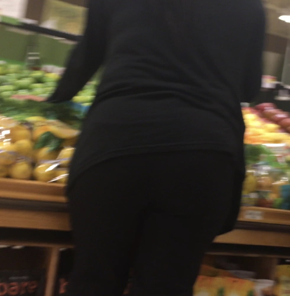 Grocery store babe in tight spandex #92886468
