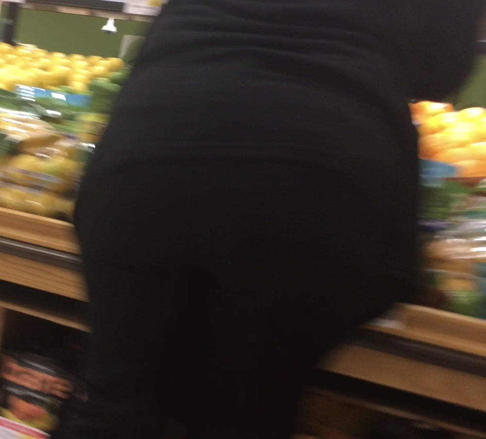 Grocery store babe in tight spandex #92886470