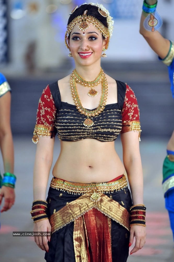 Südindische Schauspielerin - tamanna
 #89551969