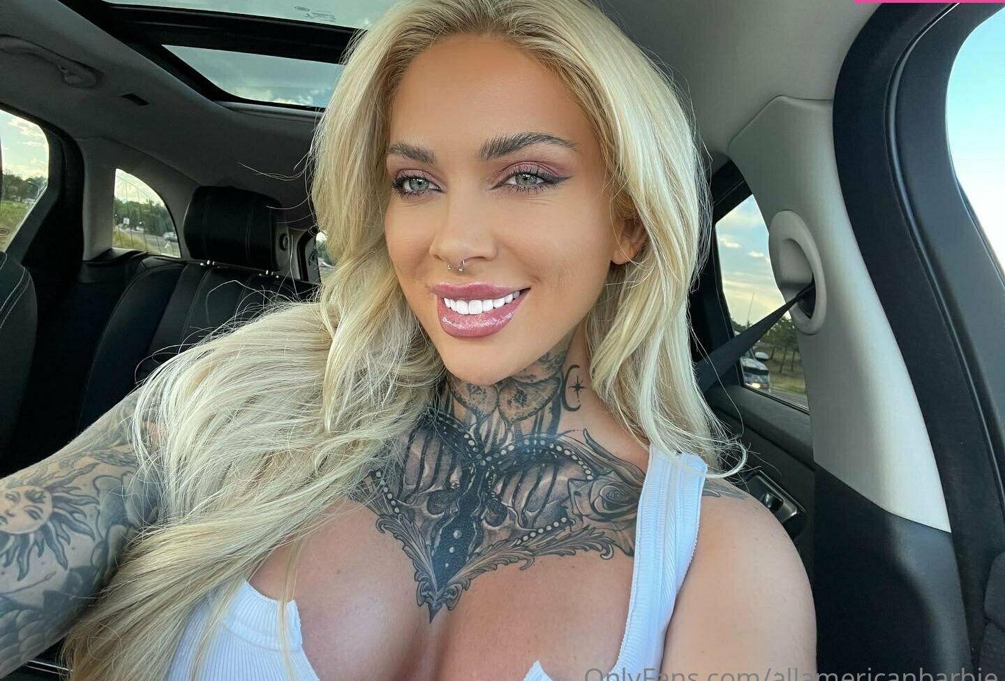 Christina Savoyy desnuda #108776828