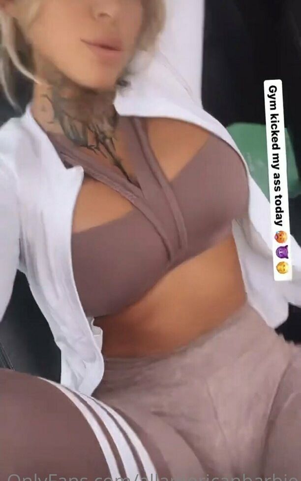 Christina Savoyy desnuda #108777019