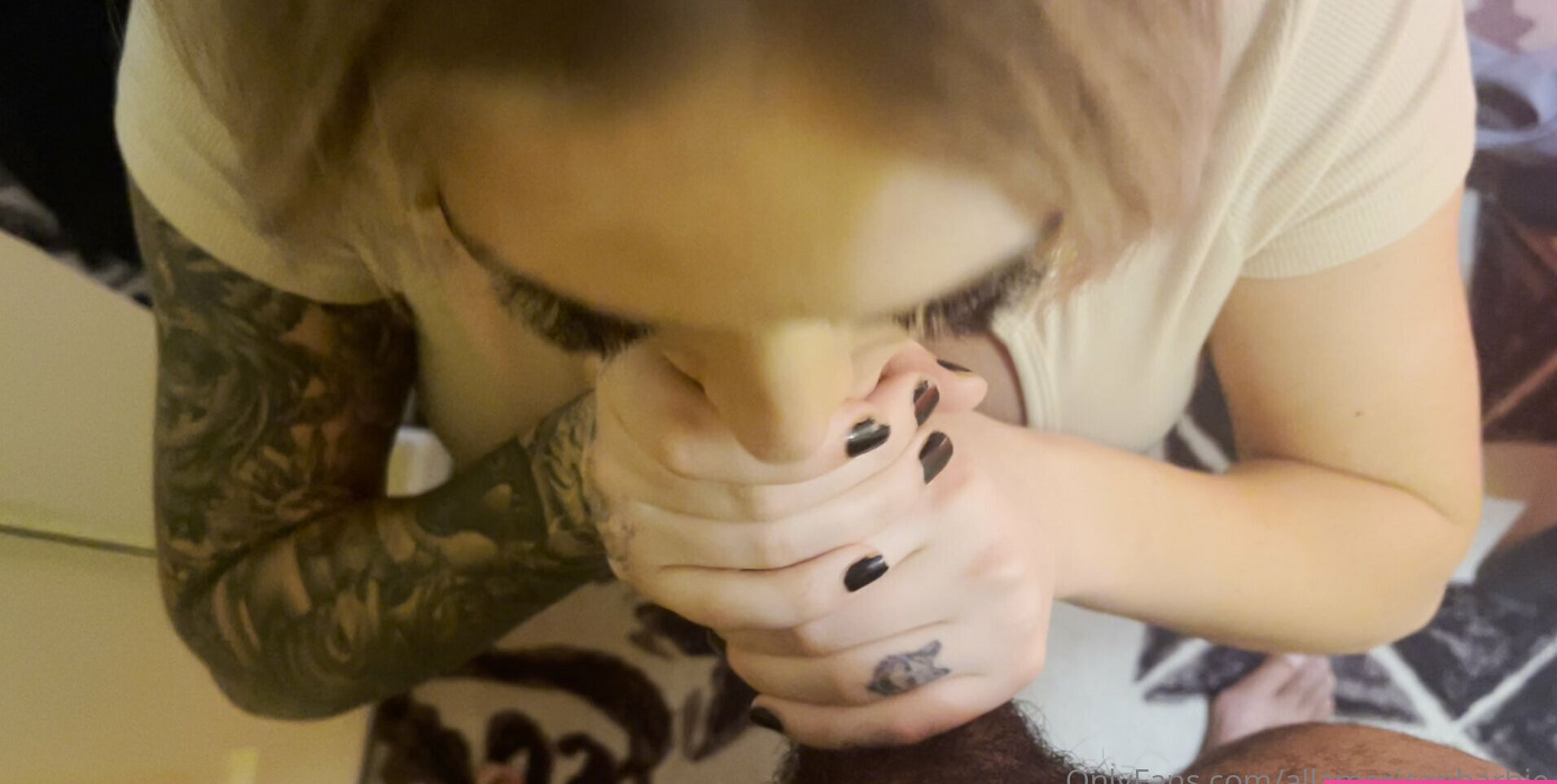 Christina Savoyy desnuda #108777078