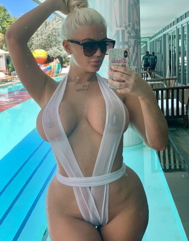 Public Exposure 2 #104378479