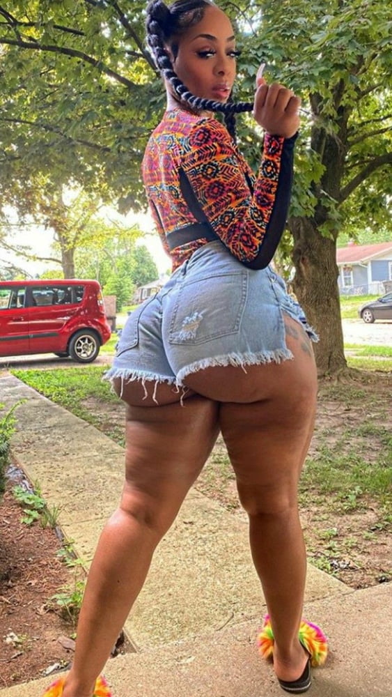 Phat ass black sista (pabs)
 #92342906