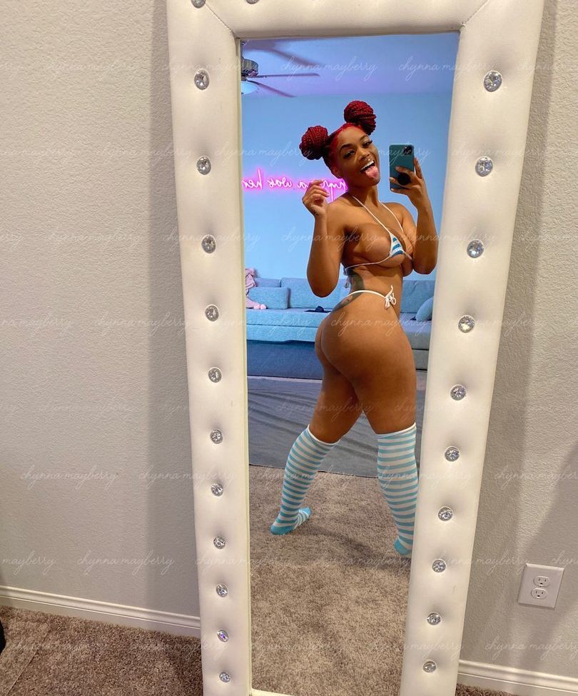 Mayberrychynna1 desnuda #109856135
