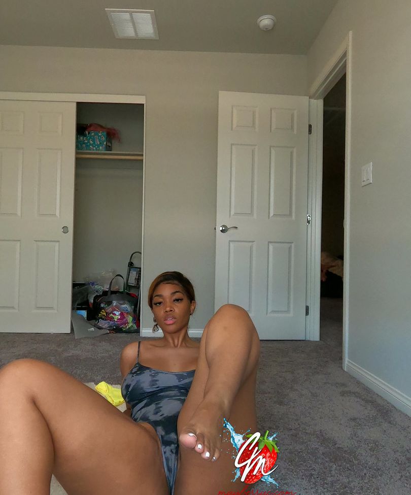 Mayberrychynna1 desnuda #109856151