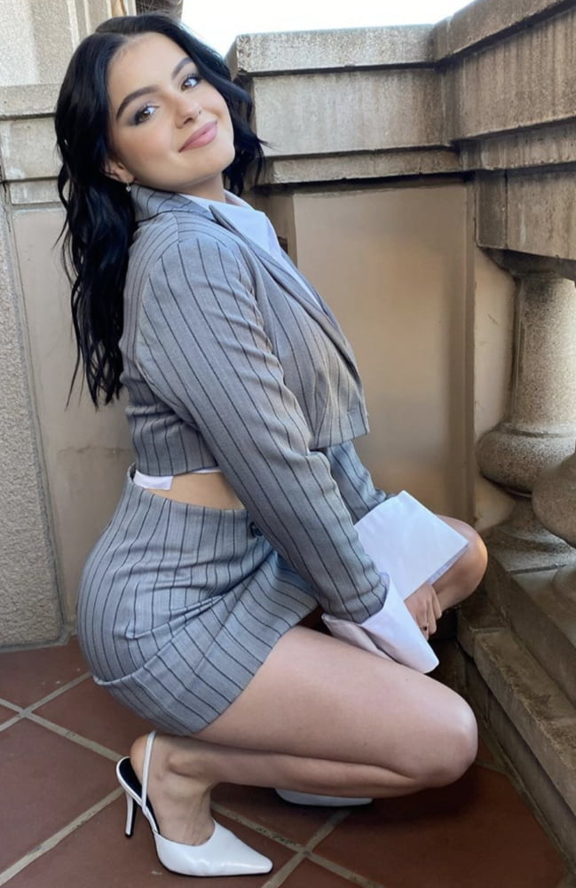 Ariel Winter 2 - Would you give this slut a thick cum facial #100253160