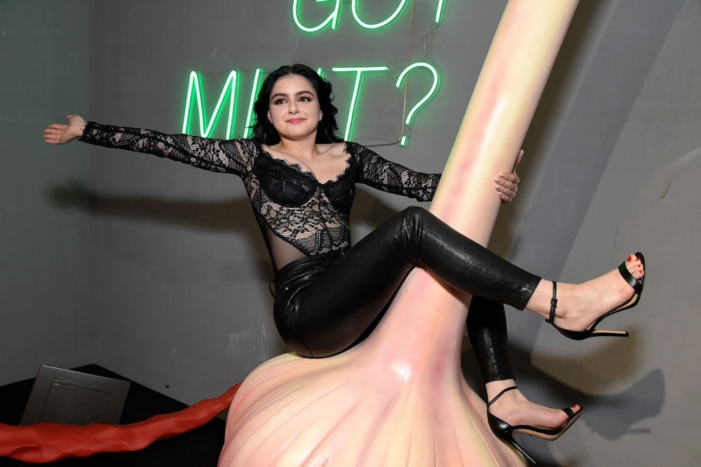 Ariel Winter 2 - Would you give this slut a thick cum facial #100253201