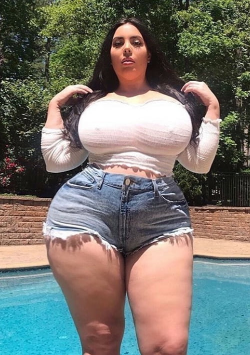 Thick and Curvy #92702047