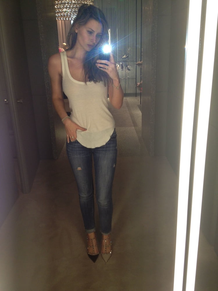 Amateur Brünette 246
 #103008838