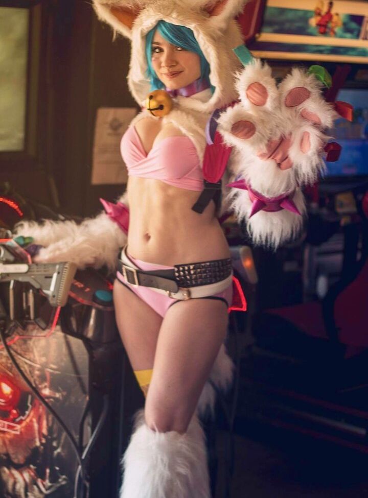 Lady Sundae desnuda #109276980